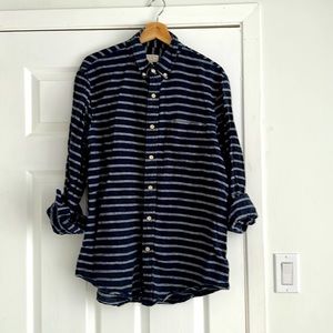 Club Monaco men’s 100% linen button down size L